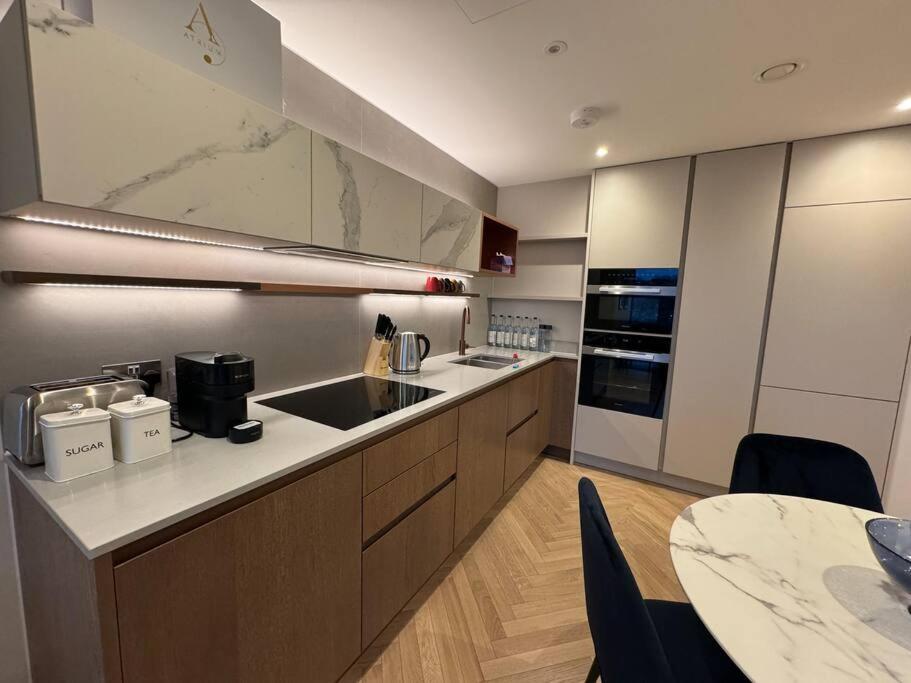 Luxury 2 Bed And 2 Bath Flat With Air Condition Appartamento